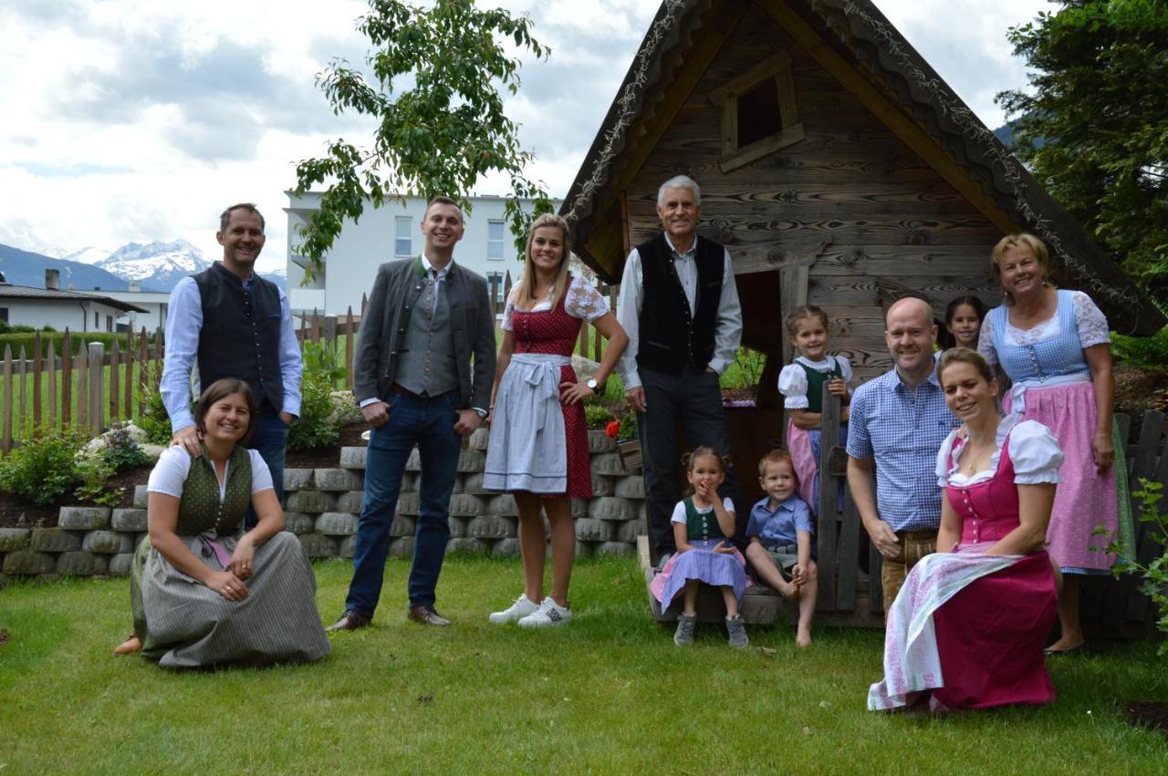 Hotel Landhaus Zillertal Fugen Bagian luar foto