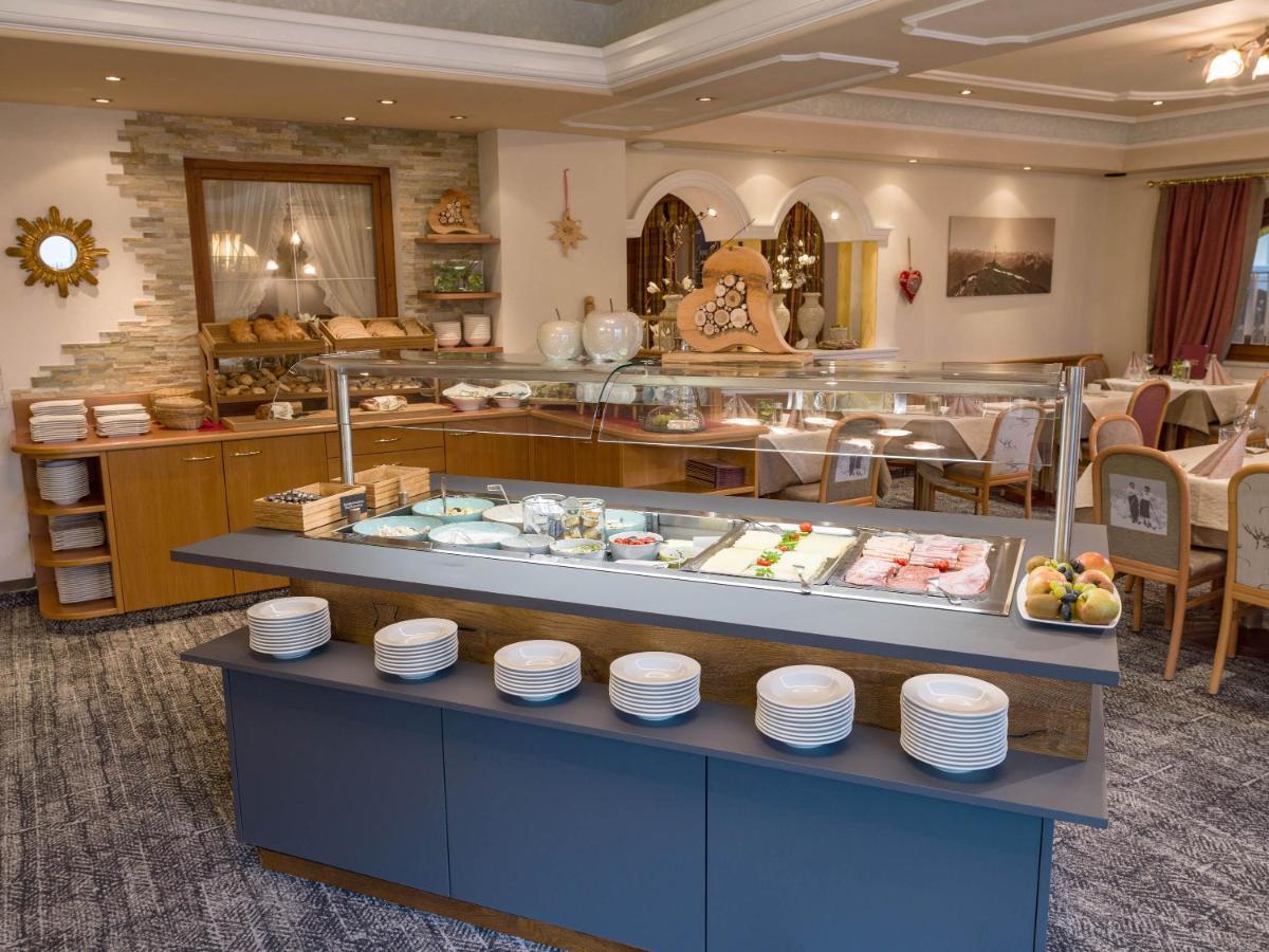Hotel Landhaus Zillertal Fugen Bagian luar foto