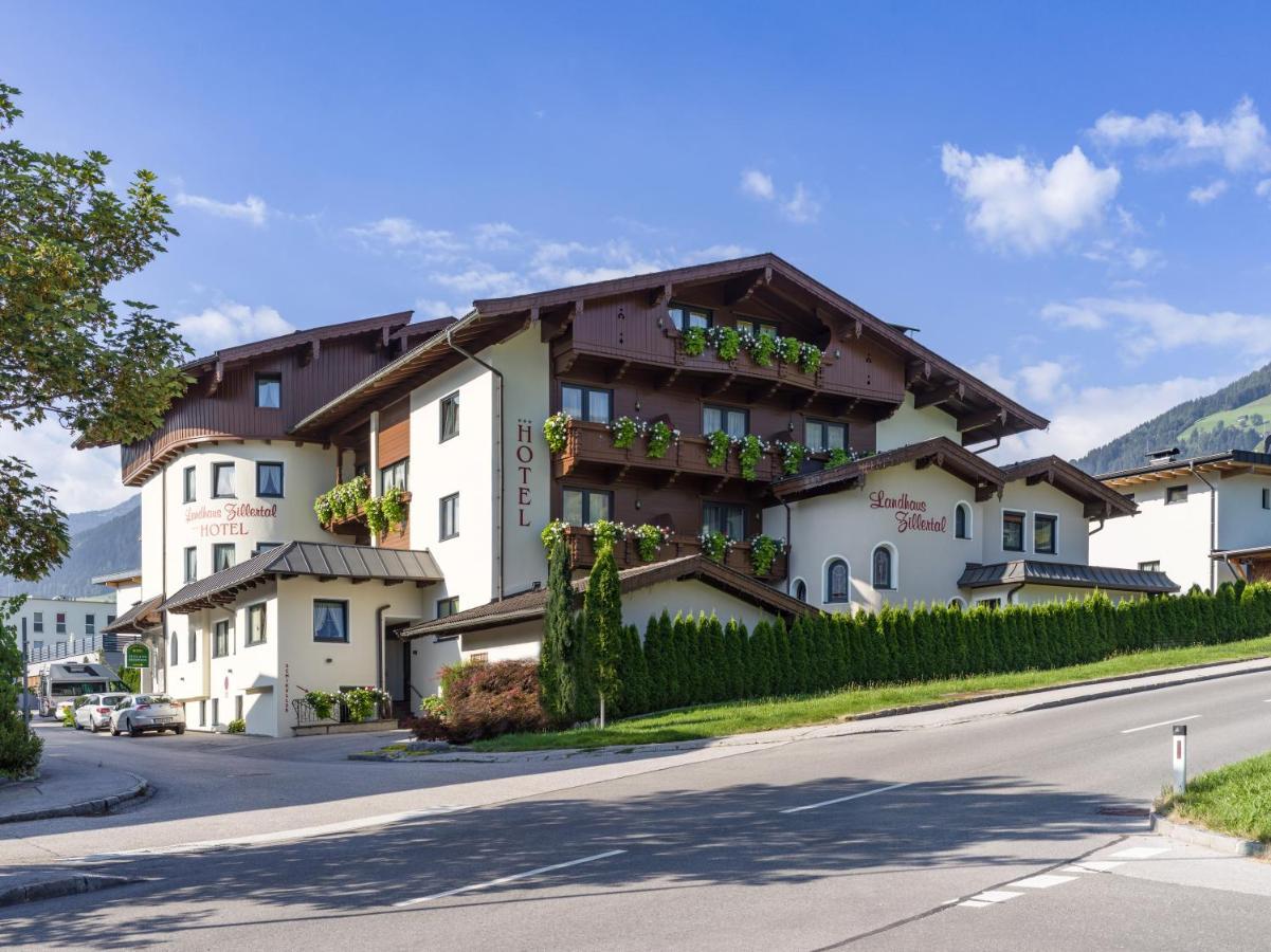 Hotel Landhaus Zillertal Fugen Bagian luar foto