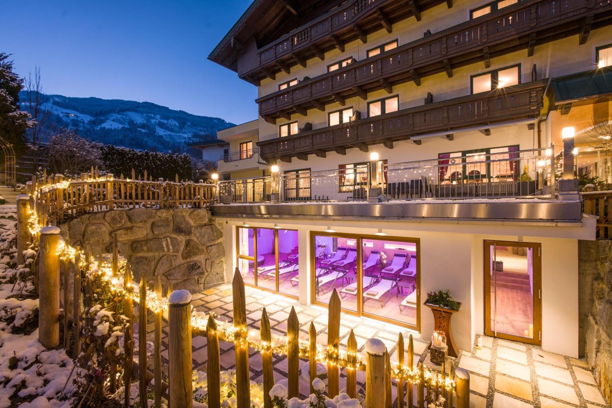 Hotel Landhaus Zillertal Fugen Bagian luar foto