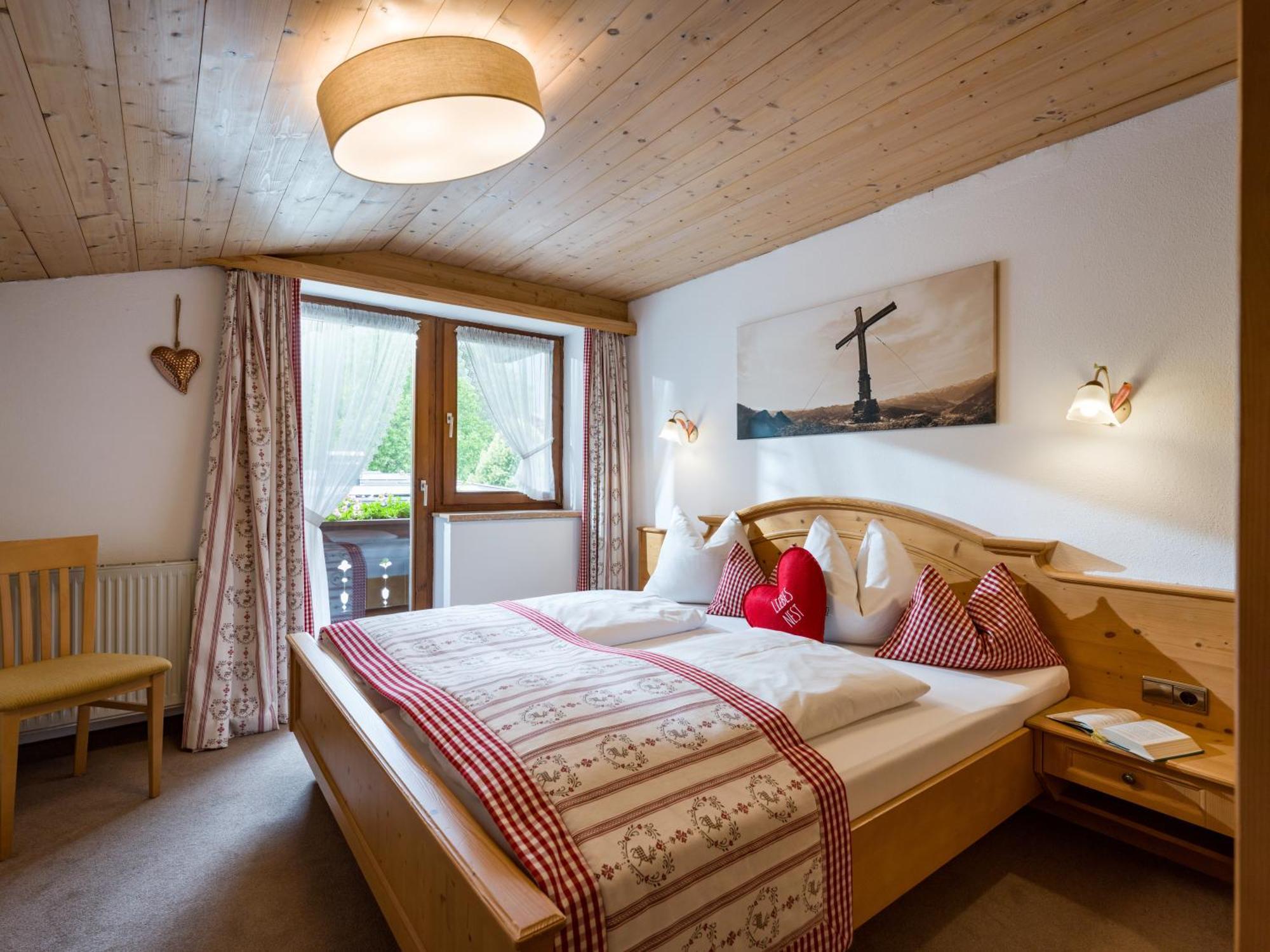 Hotel Landhaus Zillertal Fugen Bagian luar foto