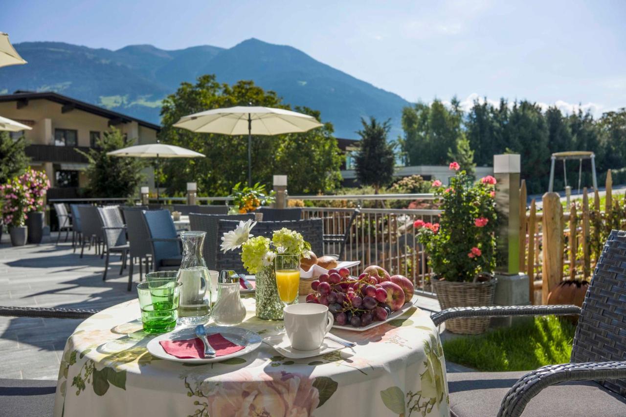 Hotel Landhaus Zillertal Fugen Bagian luar foto